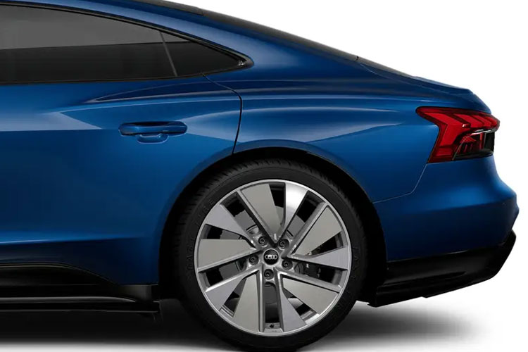 3866673 500kW 105kWh Carbon Vorsprung 4dr Auto