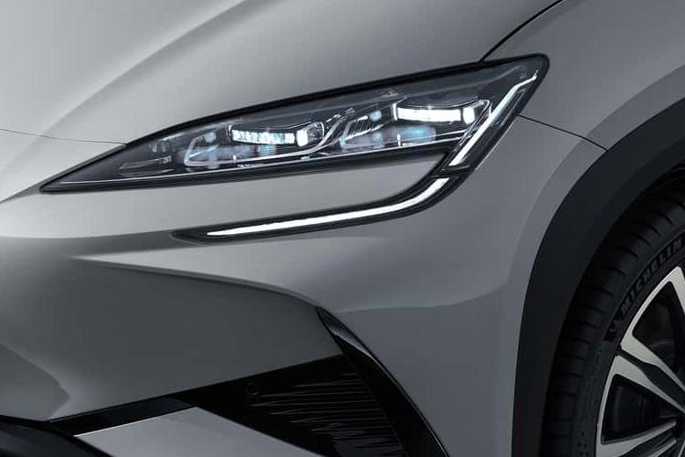 3923643 390kW Excellence AWD 91kWh 5dr Auto