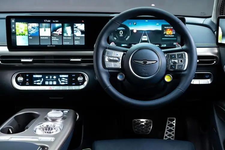 3376978 168kW Premium 77.4kWh 5dr Auto [Comfort]