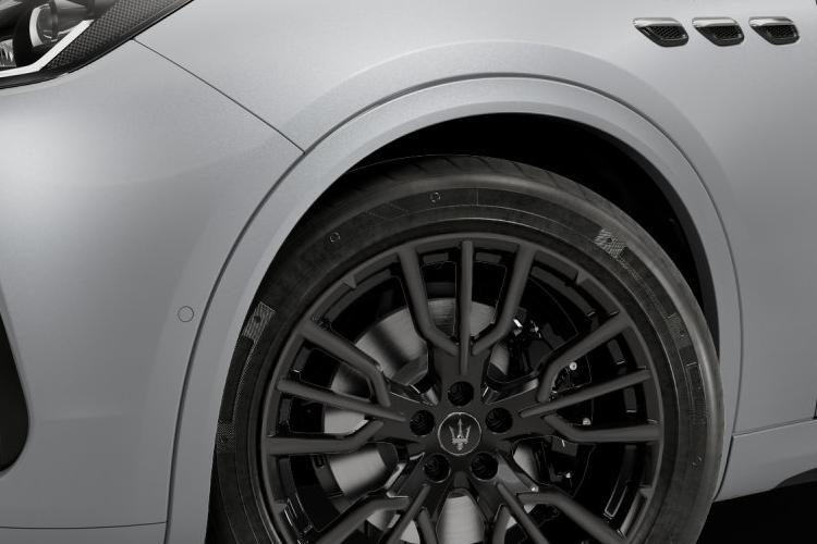 3733775 V6 Trofeo 5dr Auto