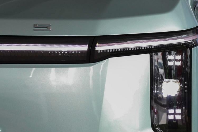 3942666 180kW Premium [7 Seat] 90kWh 5dr Auto