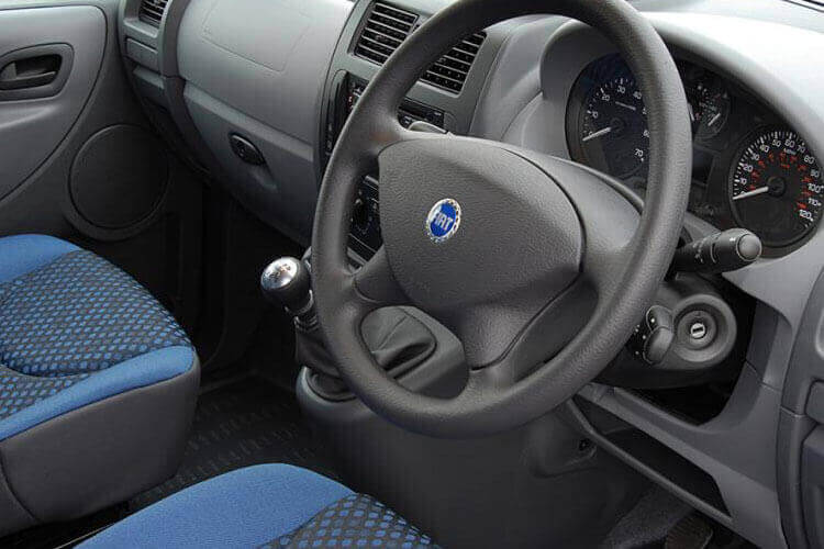 3781347 100kW 75kWh Van Auto