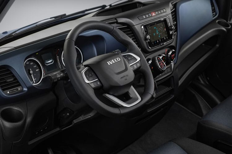 3947573 2.3 Chassis Cab 4100 WB