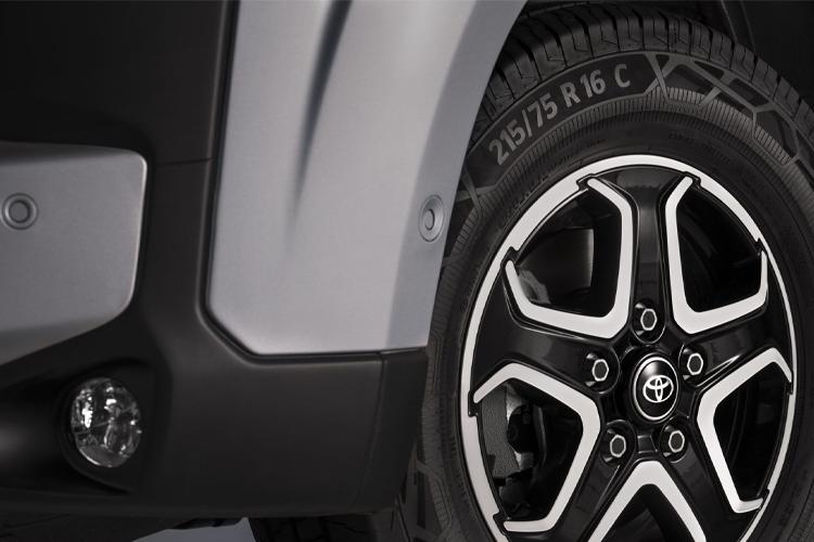 3958103 2.2D 140 Icon Chassis Cab